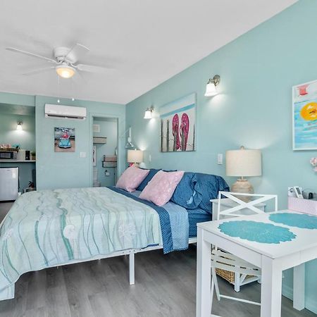 Latitude 26 Waterfront Boutique Resort - 博尼塔斯普林斯 外观 照片