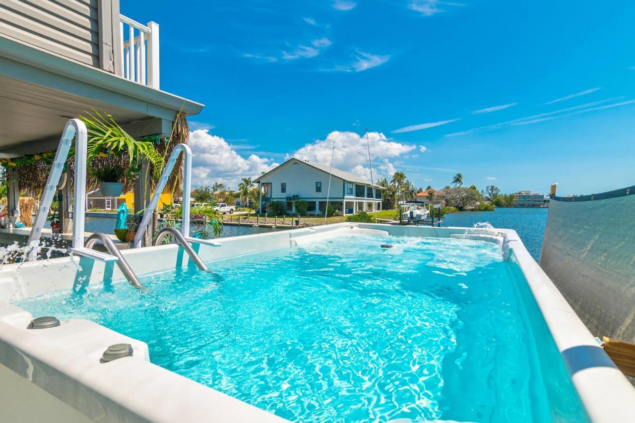 Latitude 26 Waterfront Boutique Resort - 博尼塔斯普林斯 外观 照片